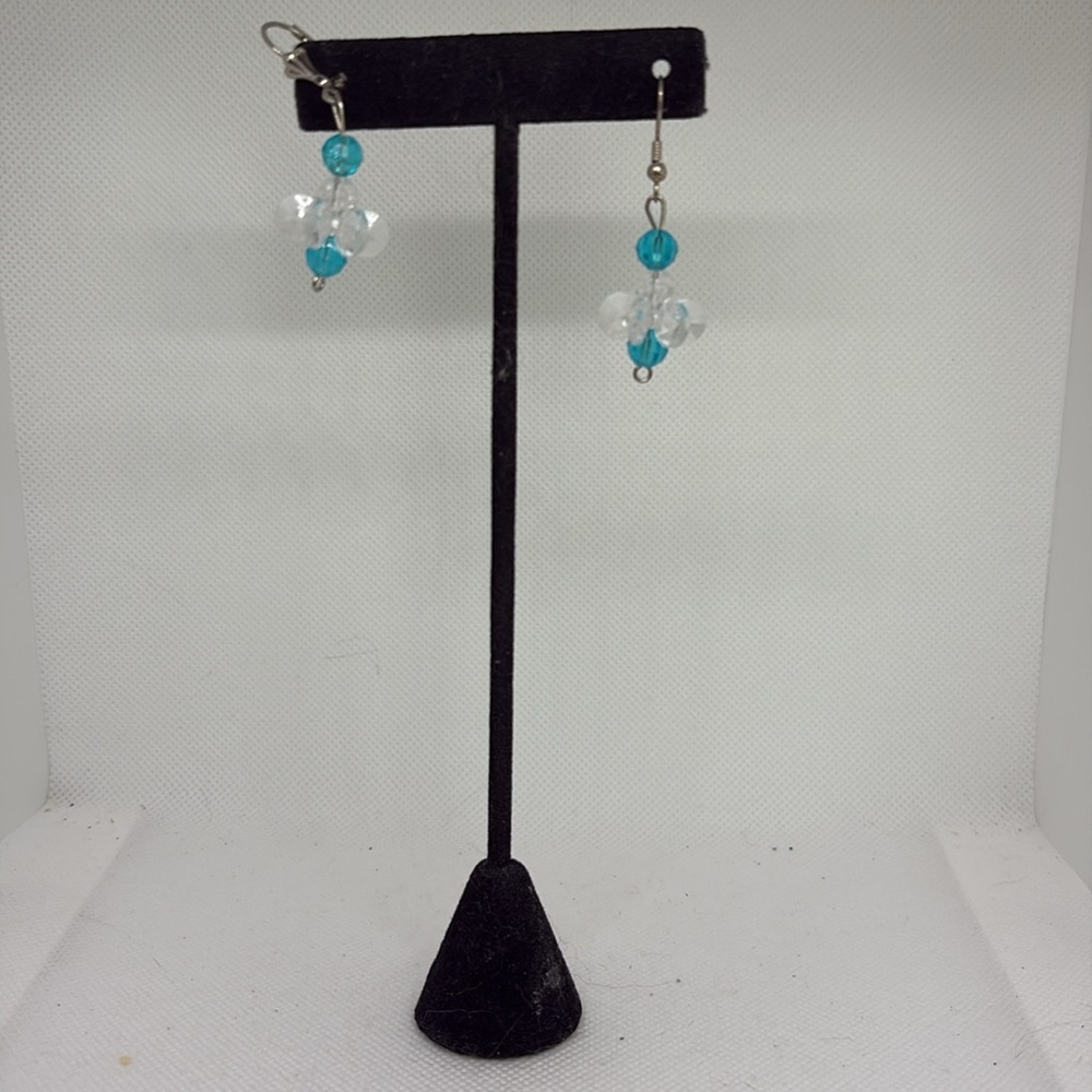 Vintage Clear Plastic Beaded Bracelet/Necklace (set of 2 pairs of earrings) Set - Picture 8 of 16